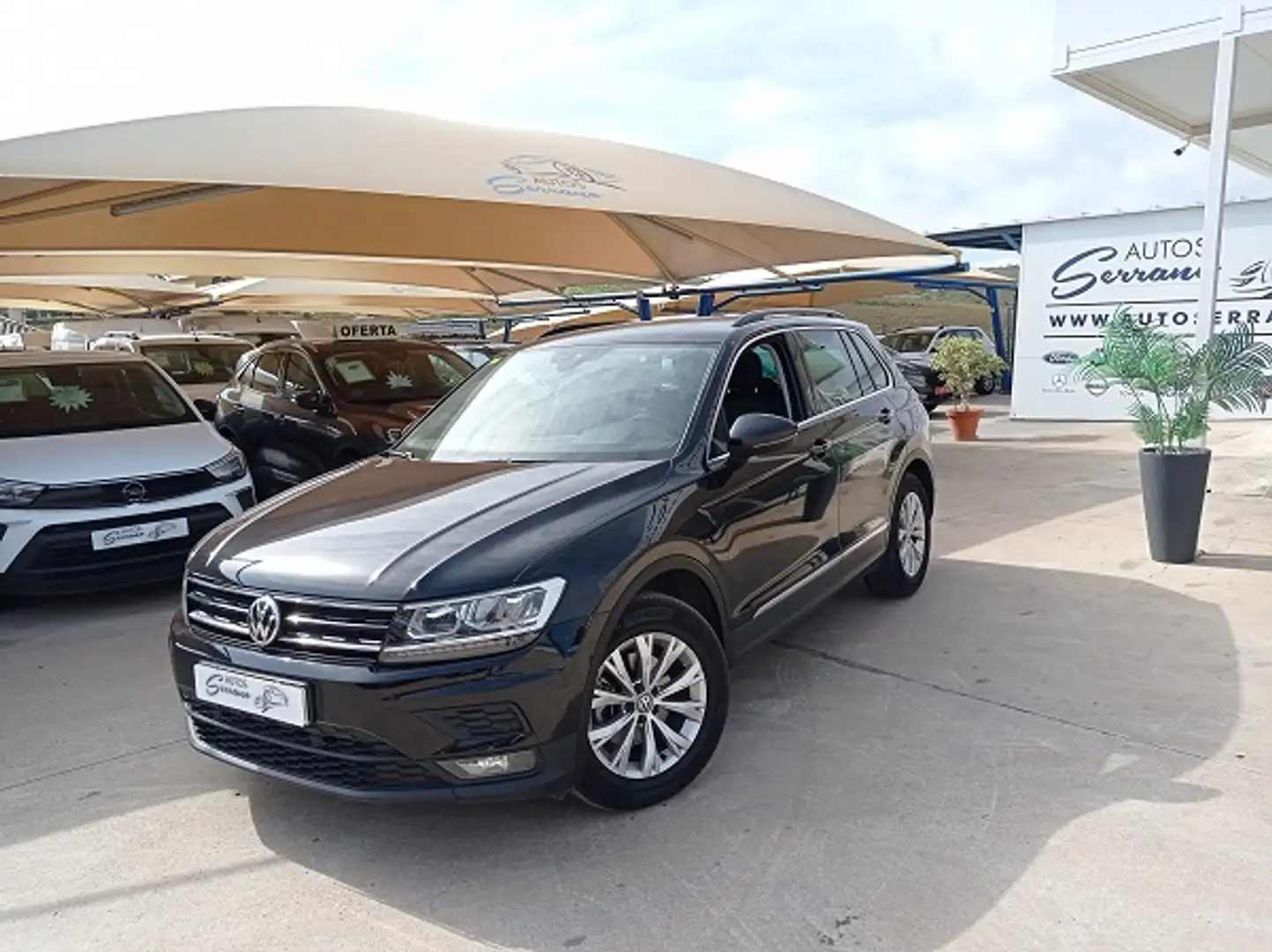 Volkswagen Tiguan 2.0TDI Advance DSG 110kW Negro - 2