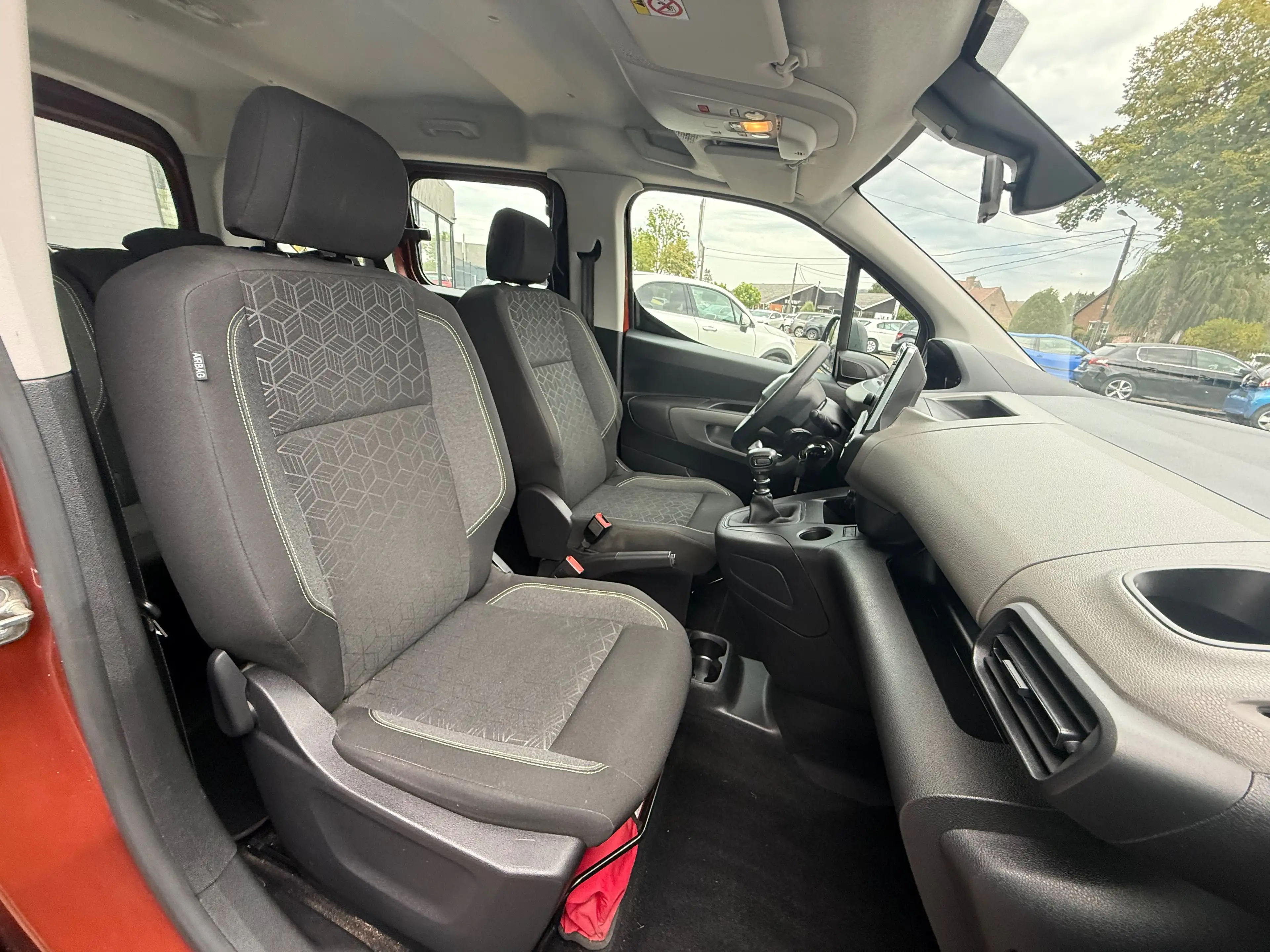 Peugeot Rifter Rifter 1.2T GPS,CRUISE,CLIM,RADARS… — photo 7