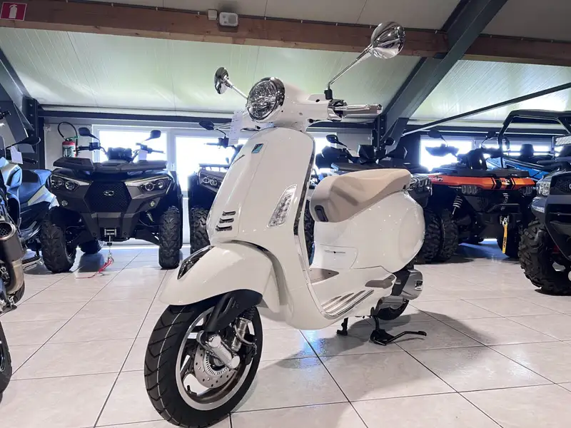 Vespa Primavera - foto 2