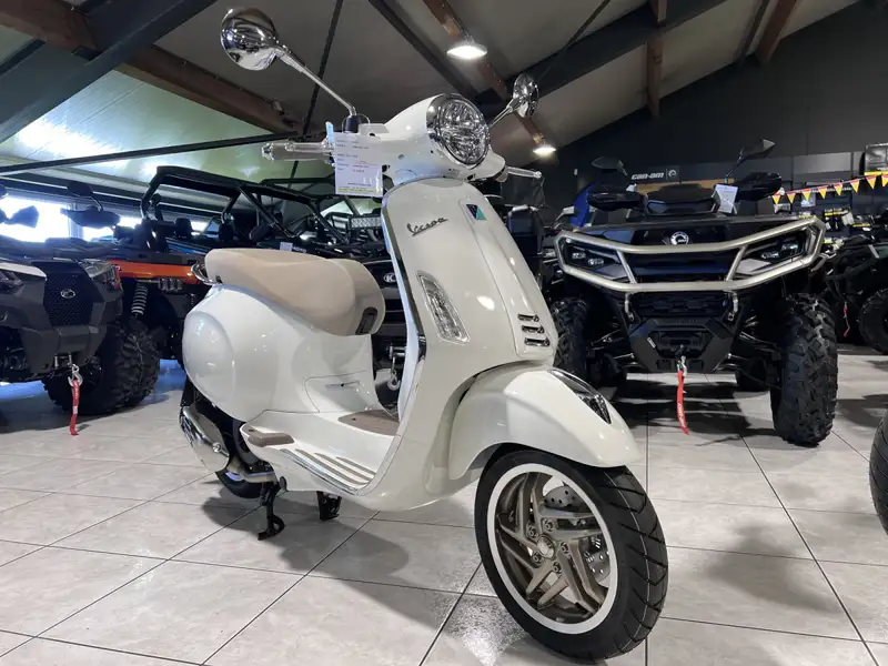 Vespa Primavera - foto 6