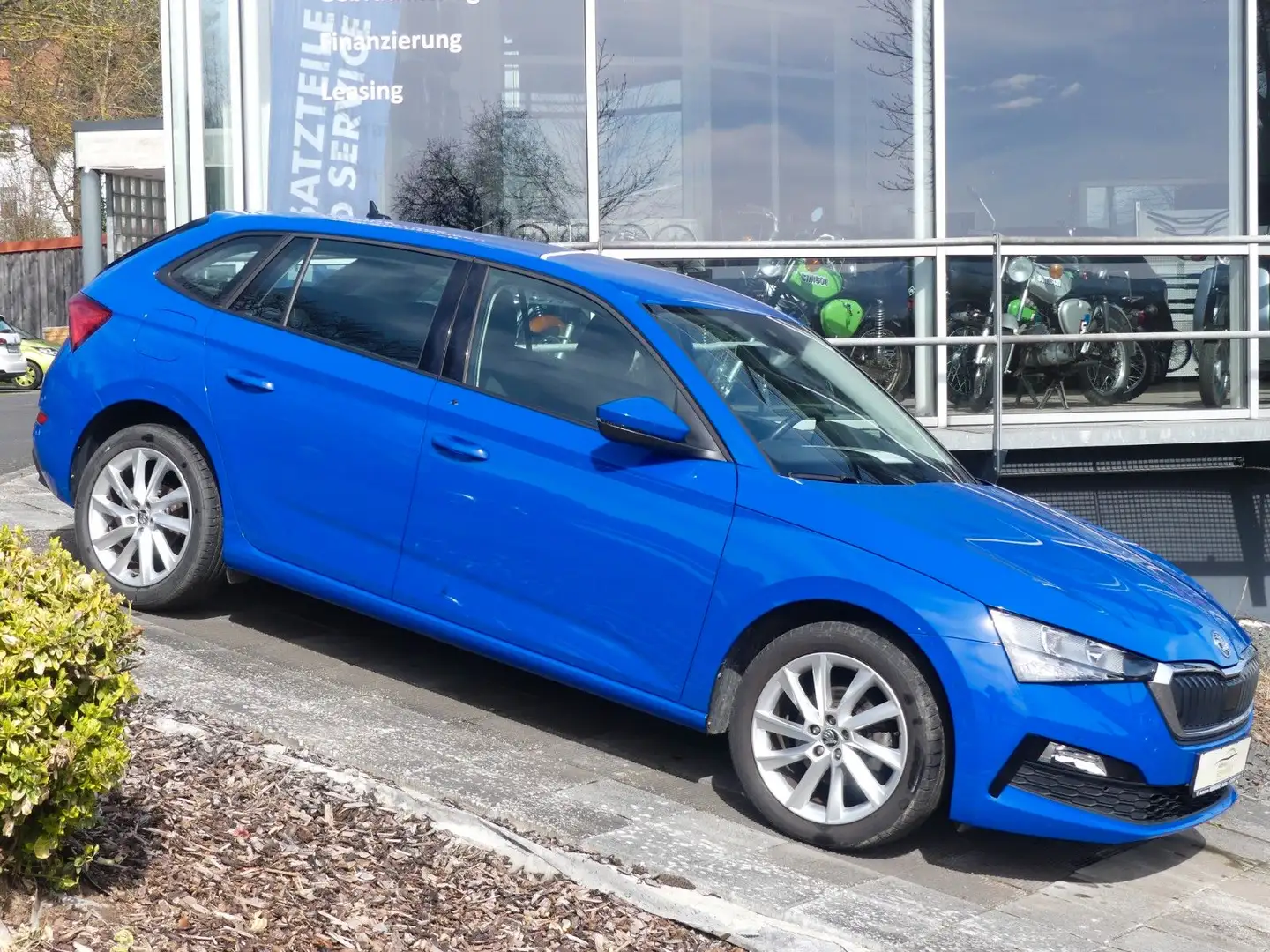 Skoda Scala Style 1.0 TSI Navi DAB ACC LED Kamera Alu Blau - 1