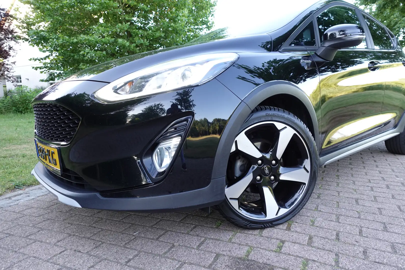 Ford Fiesta 1.0 EcoBoost Active X CarPlay | LED | Bluetooth | Zwart - 2