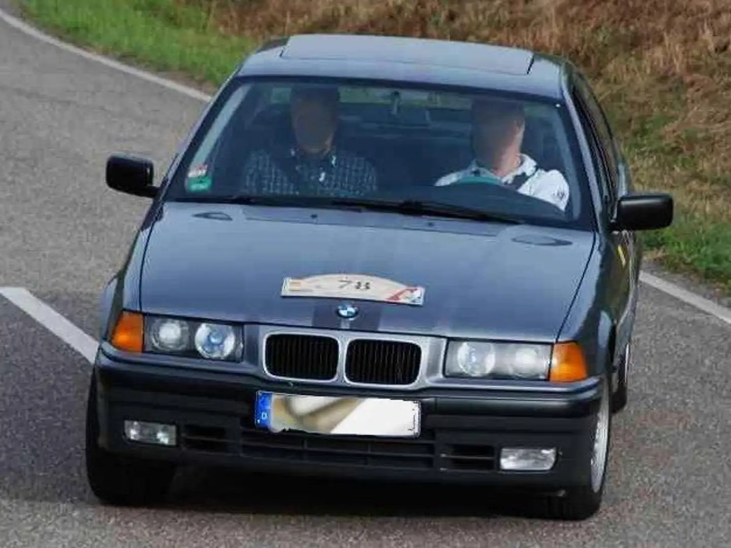 BMW 318 318i ( E36 ) Oldtimer Argento - 1