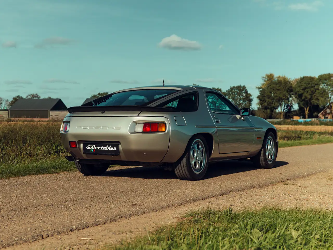 Porsche 928 4.7 S Coupé, foto 2
