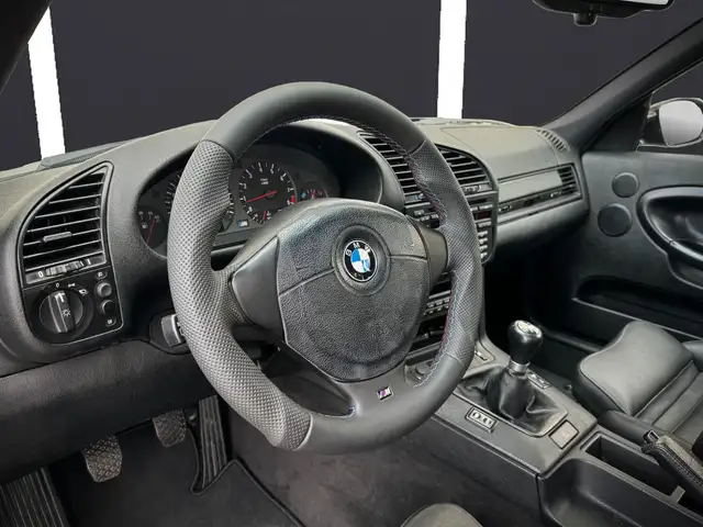 BMW M3 view 12