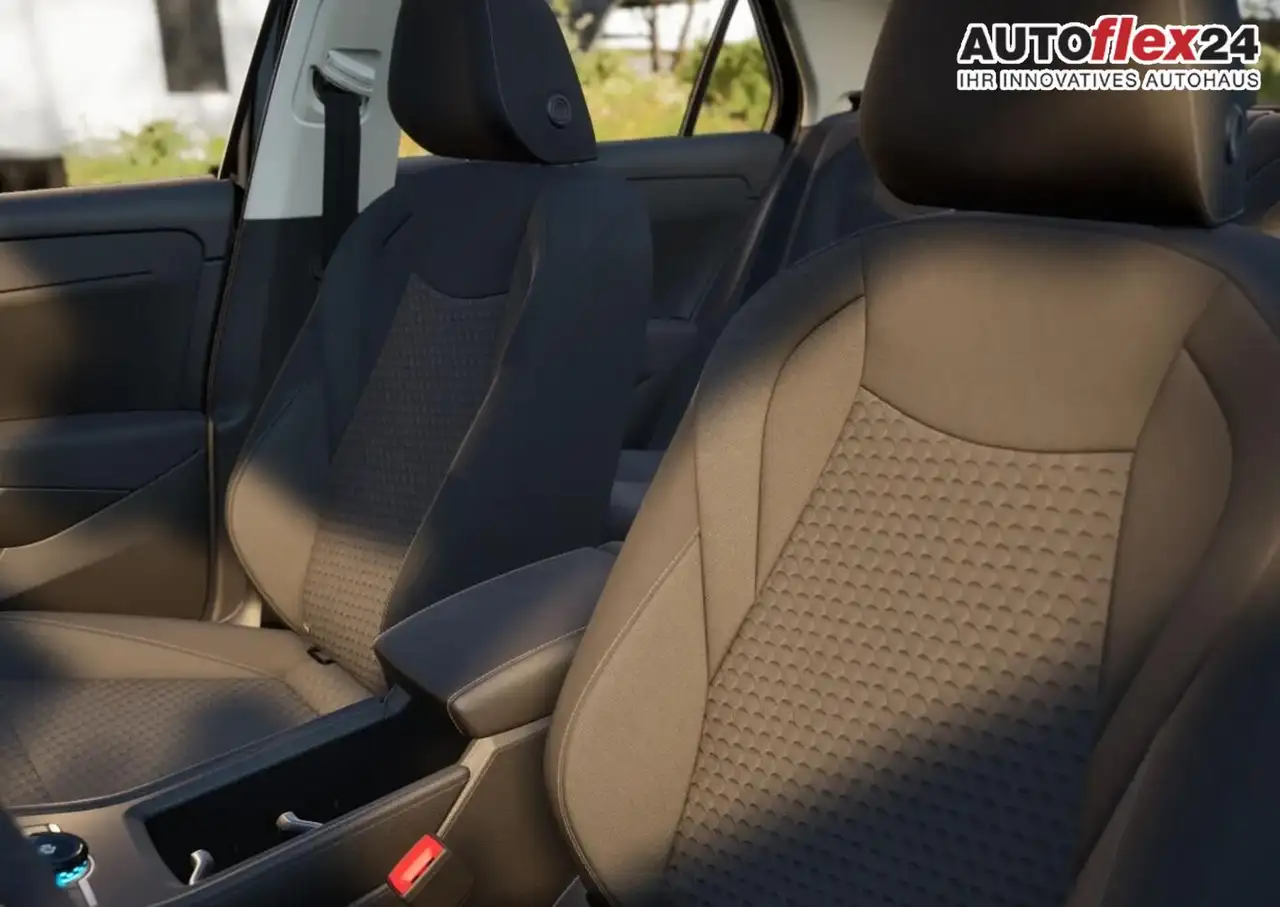 Volkswagen T-Roc Life eTSI neuMod 5JGar SHZ LM17 PrivG Kam Alarm... 4