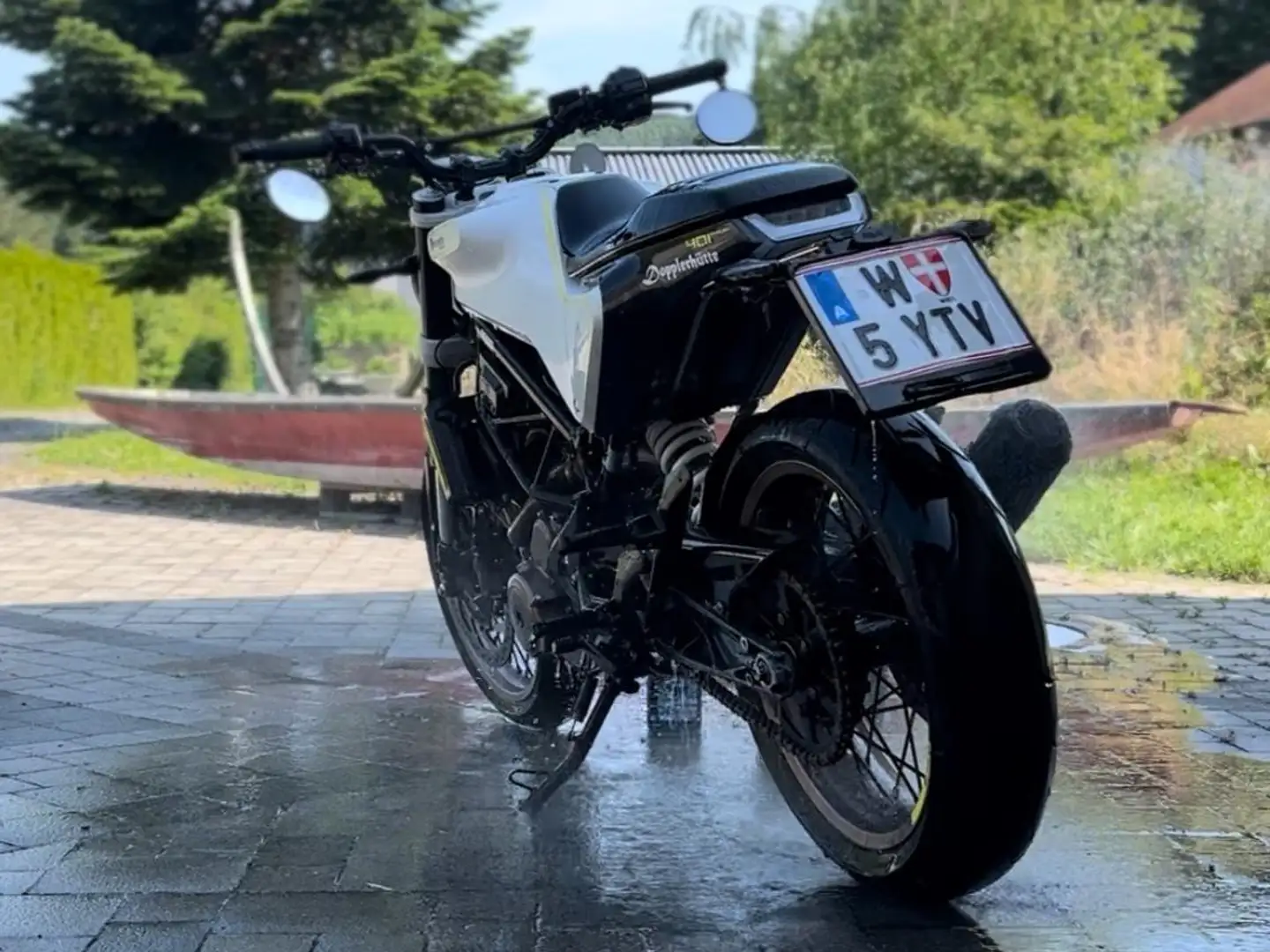 Husqvarna Vitpilen 401 Biały - 1