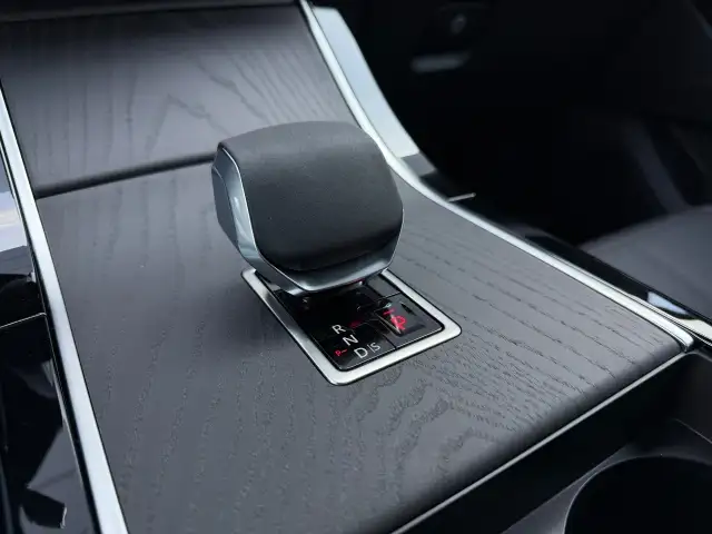 Land Rover Range Rover Velar P400e Dynamic SE PHEV Ansicht 13