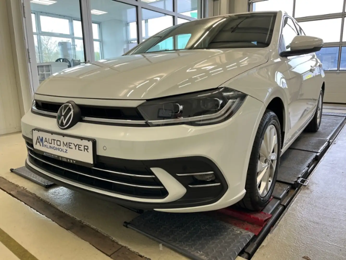 Volkswagen Polo Style 1.0 TSI 5-Gang Kamera Navi LED Weiß - 2
