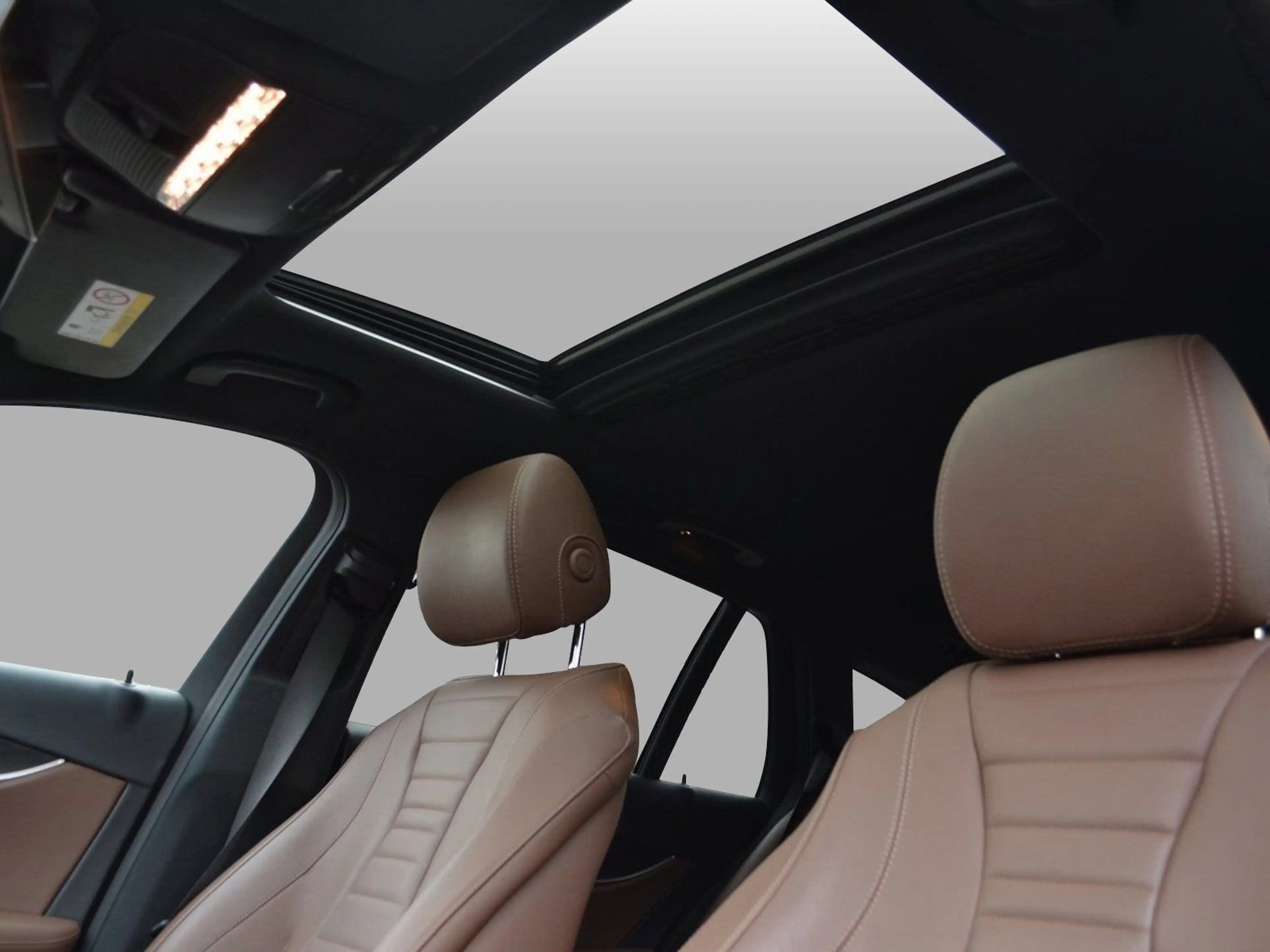 Mercedes-Benz E 350 d 4M T AMG NIGHT MBEAM SHD 360° AMBIENTE — photo 13