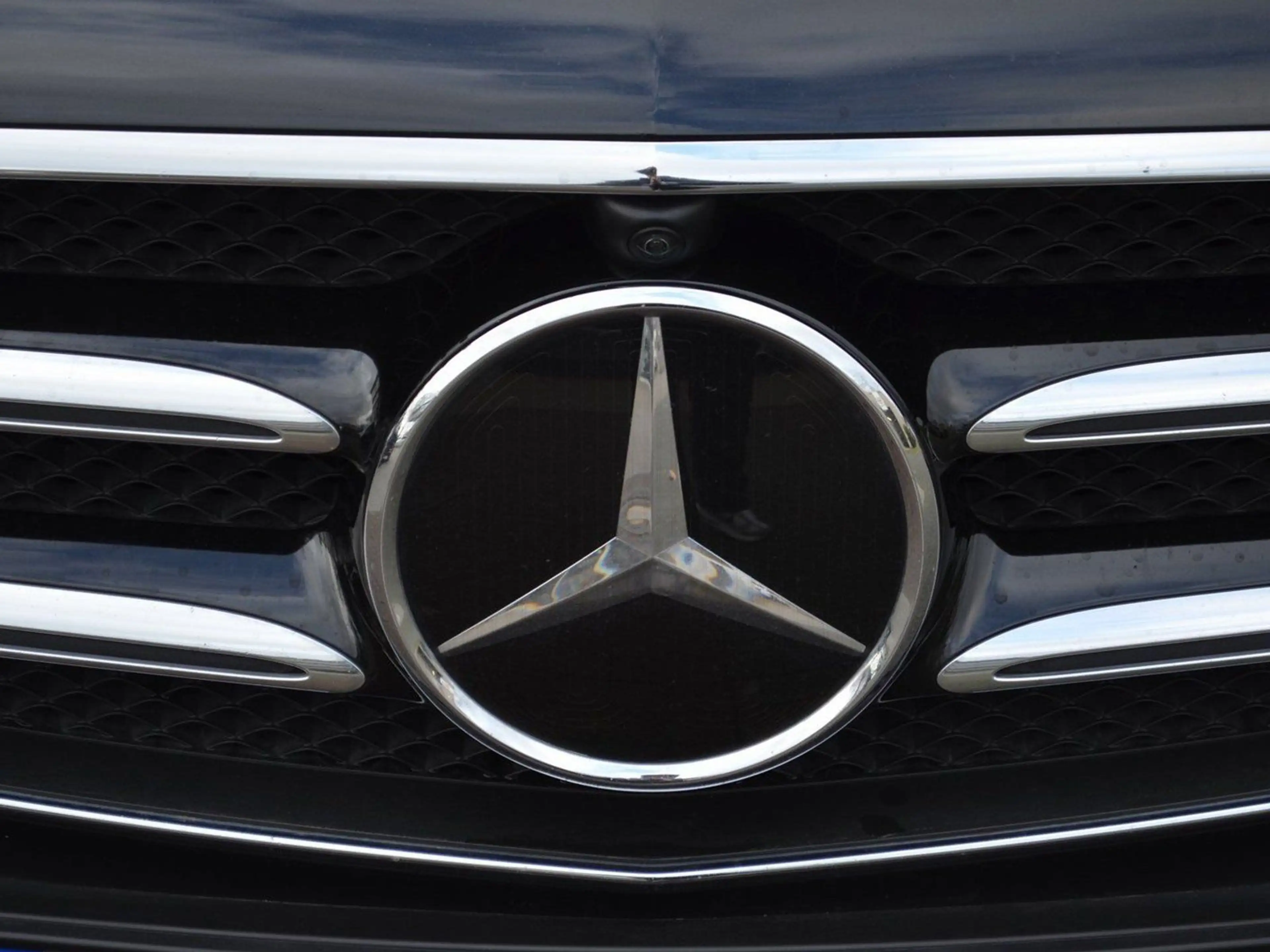 Mercedes-Benz E 350 d 4M T AMG NIGHT MBEAM SHD 360° AMBIENTE — photo 2