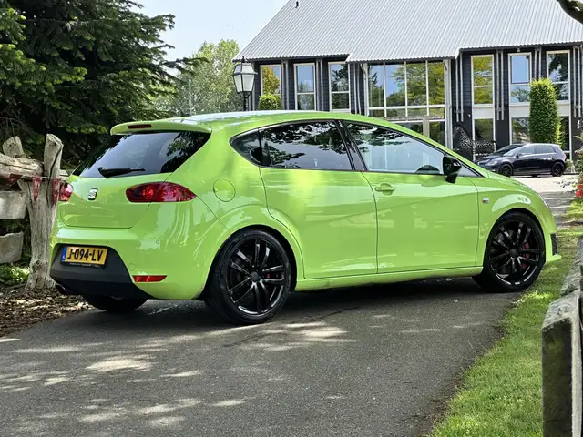Seat Leon view 3