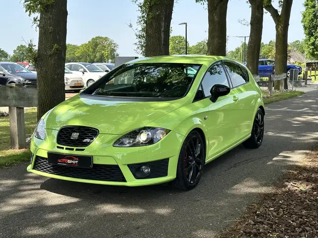 Seat Leon view 5