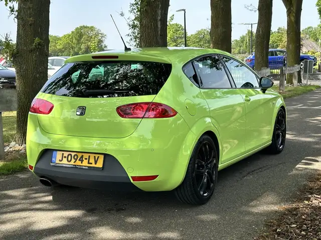 Seat Leon view 9