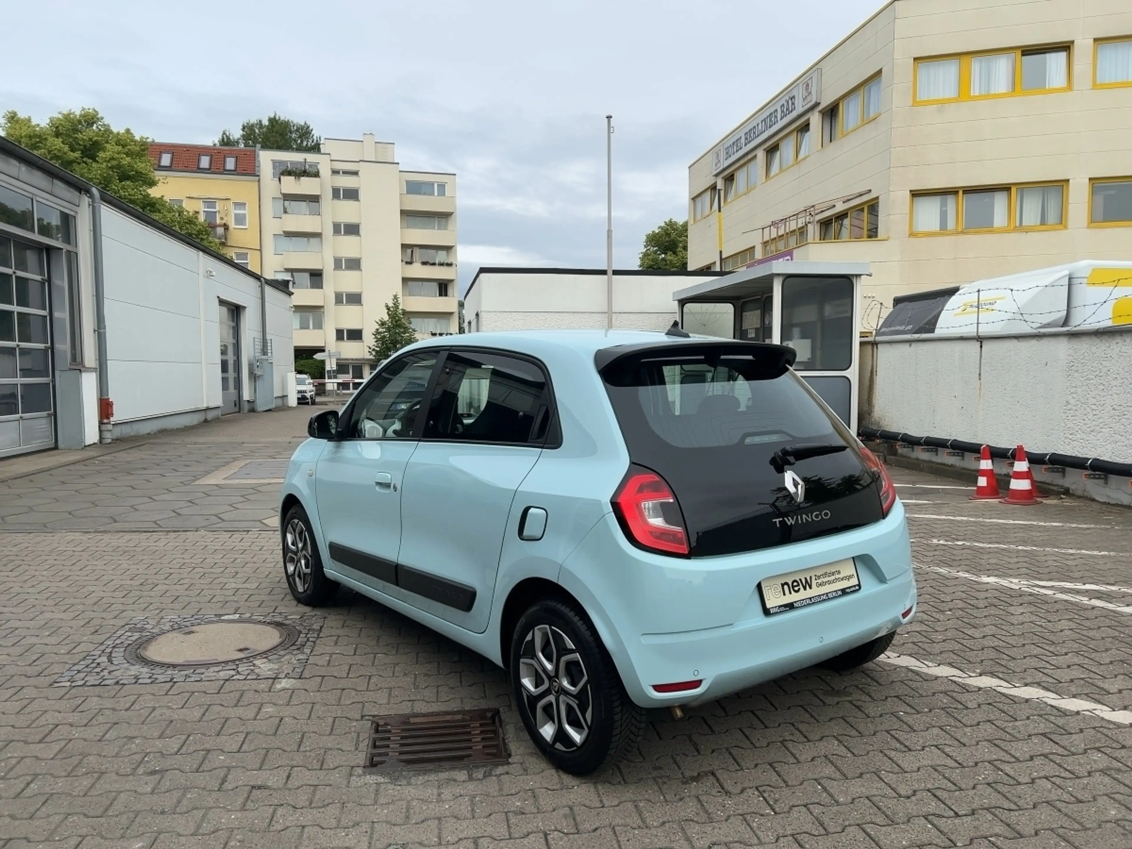 Renault Twingo 1.0 SCE 65 EQUILIBRE — photo 4