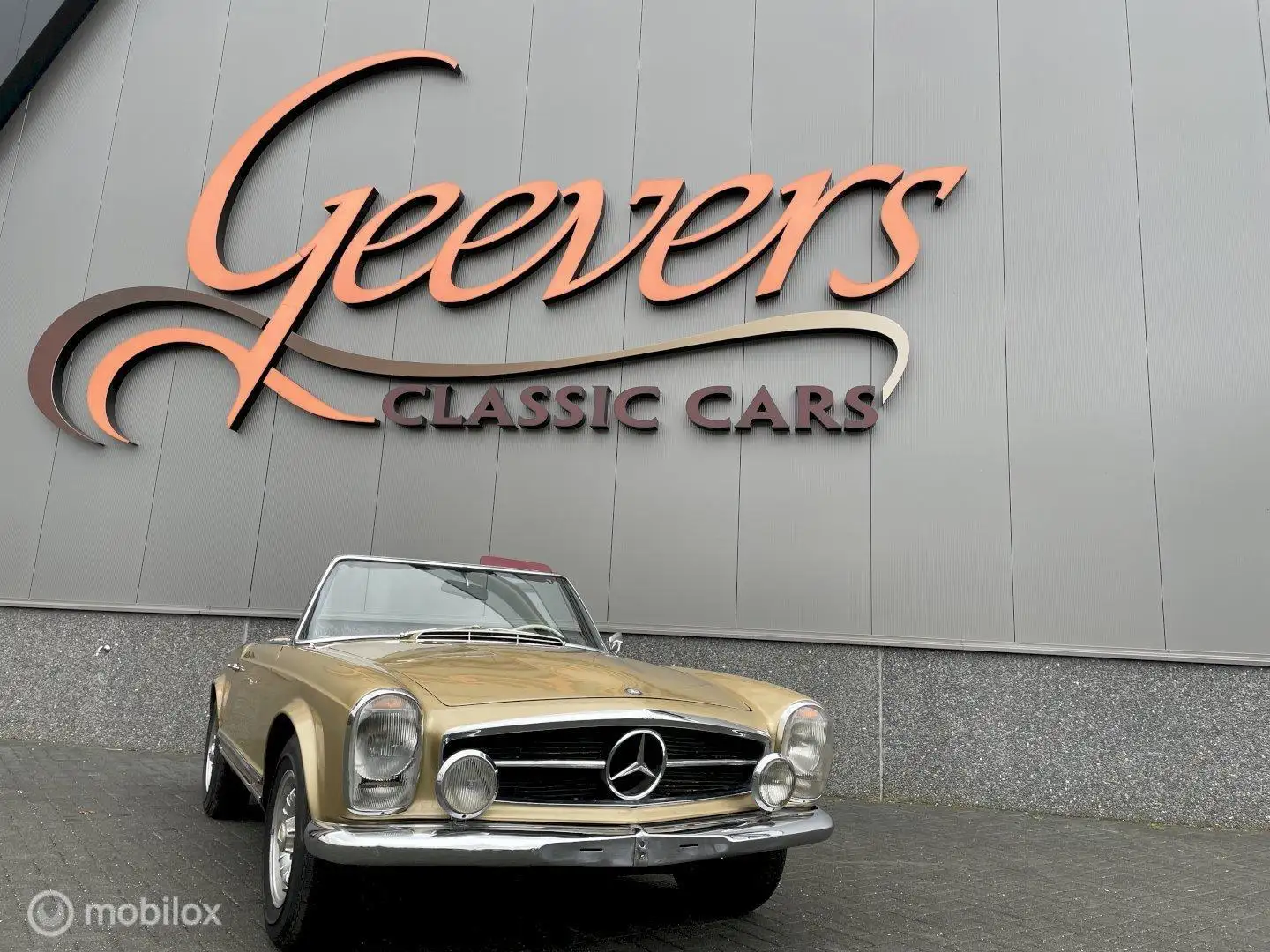 Mercedes-Benz SL 230 Pagode - 1
