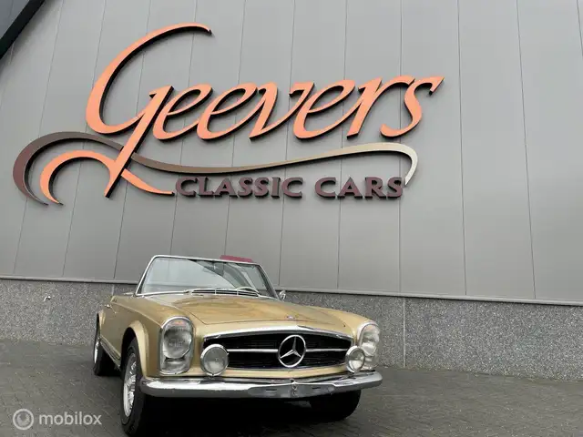 Mercedes-Benz SL 230 Pagode