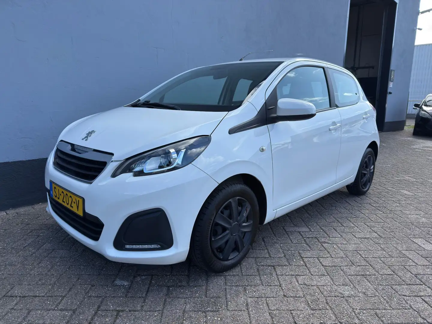 Peugeot 108 1.0 e-VTi Active 5-Deurs - Airco Weiß - 1