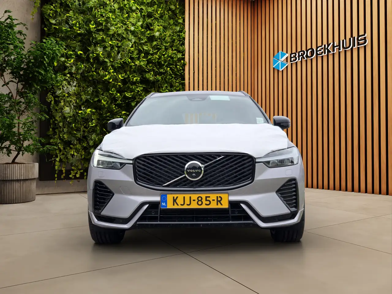 Volvo XC60 2026 — фото 12
