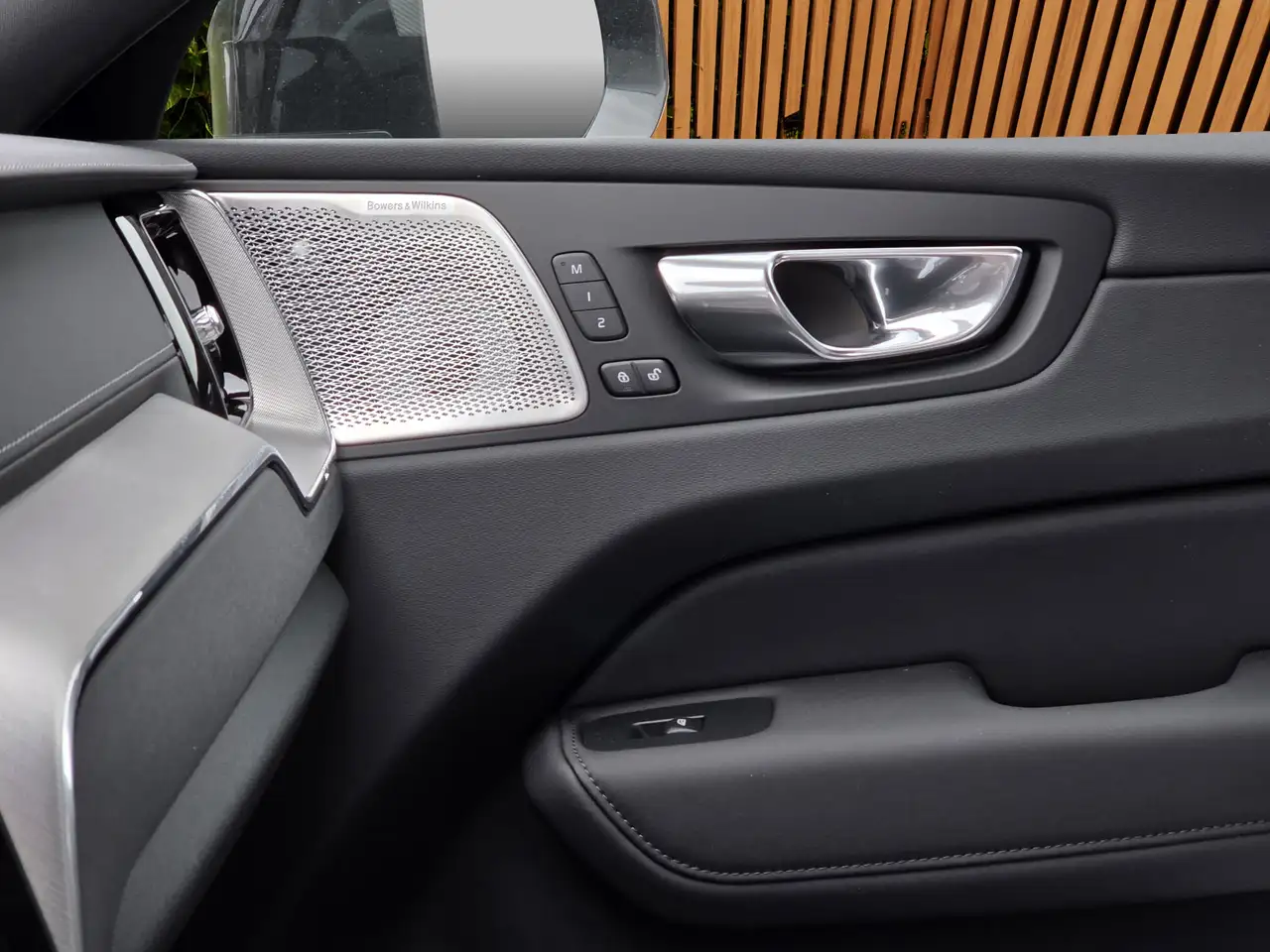 Volvo XC60 2026 — фото 11