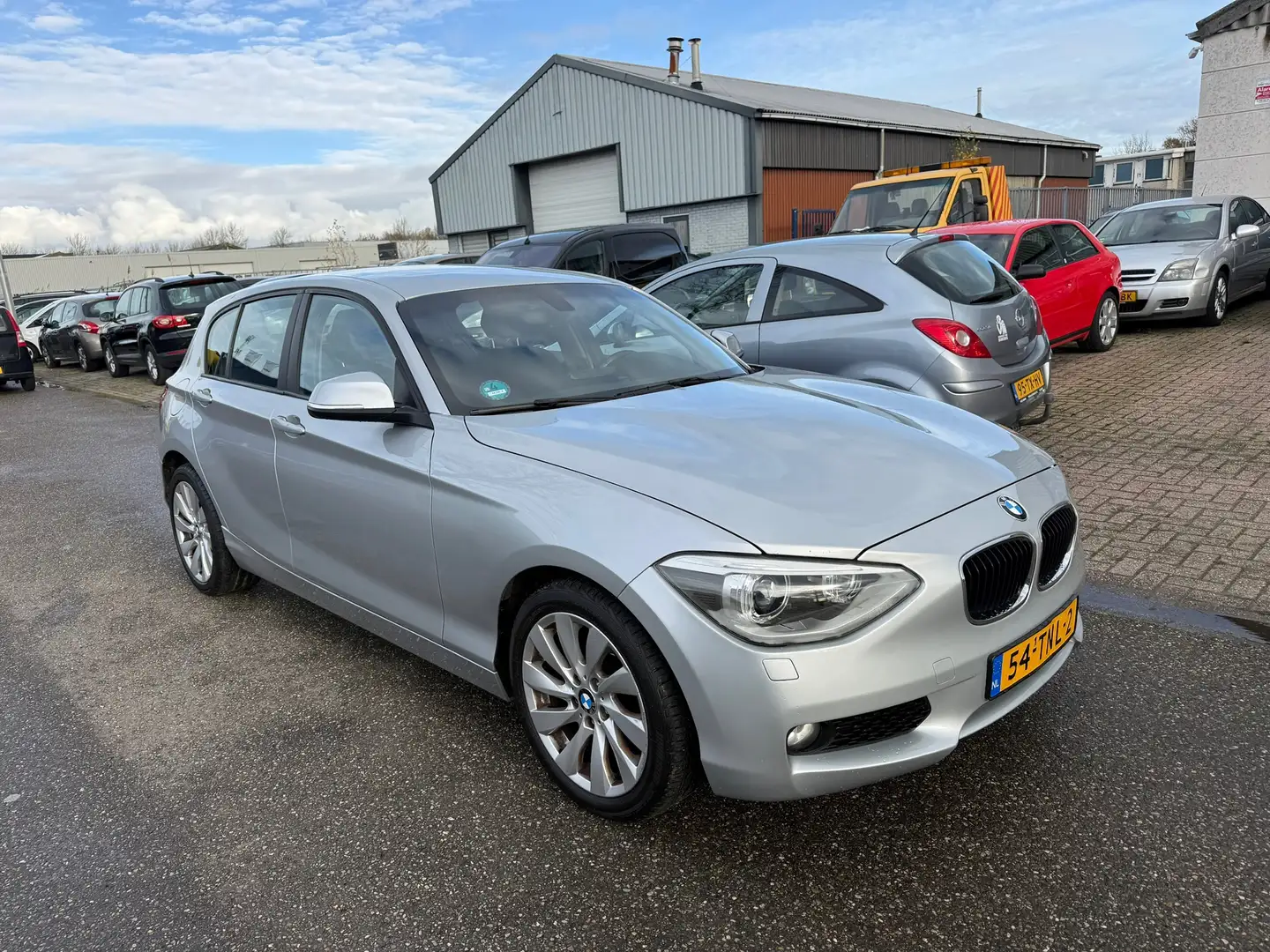 BMW 116 1-serie 116i Business+ NAV.+ Clima Bj:2012 NAP! Grijs - 2