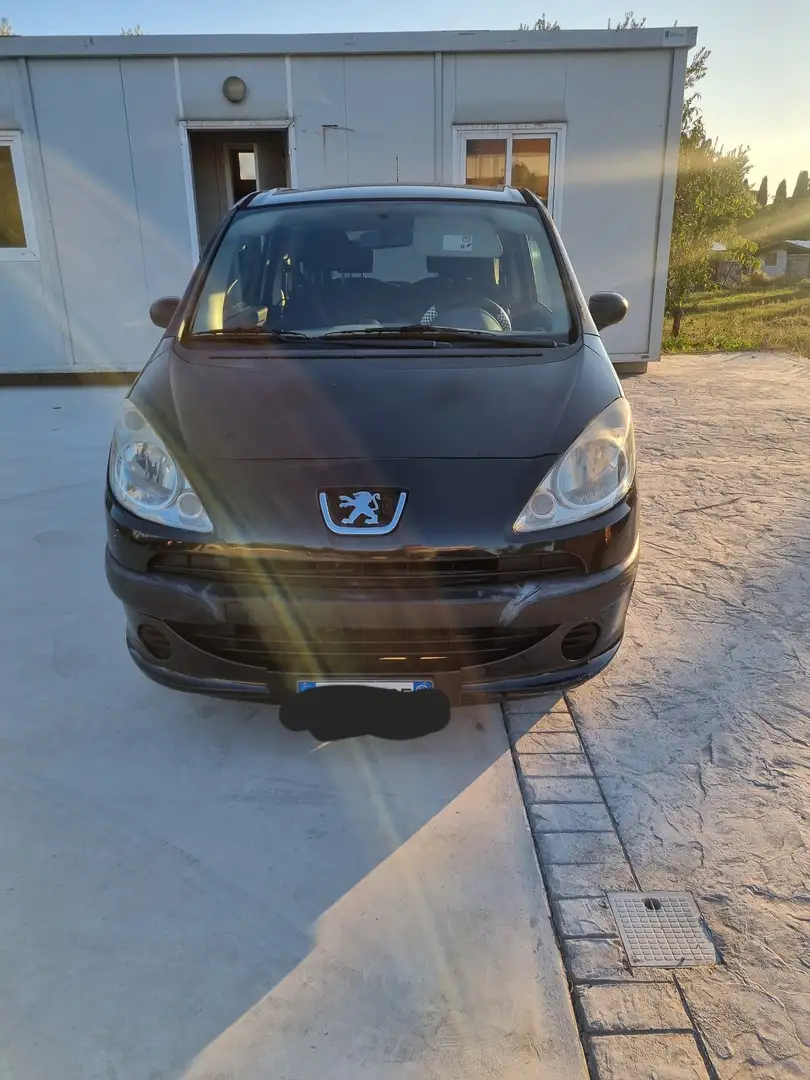 Peugeot 1007 1.4 Happy c/radio Siyah - 1