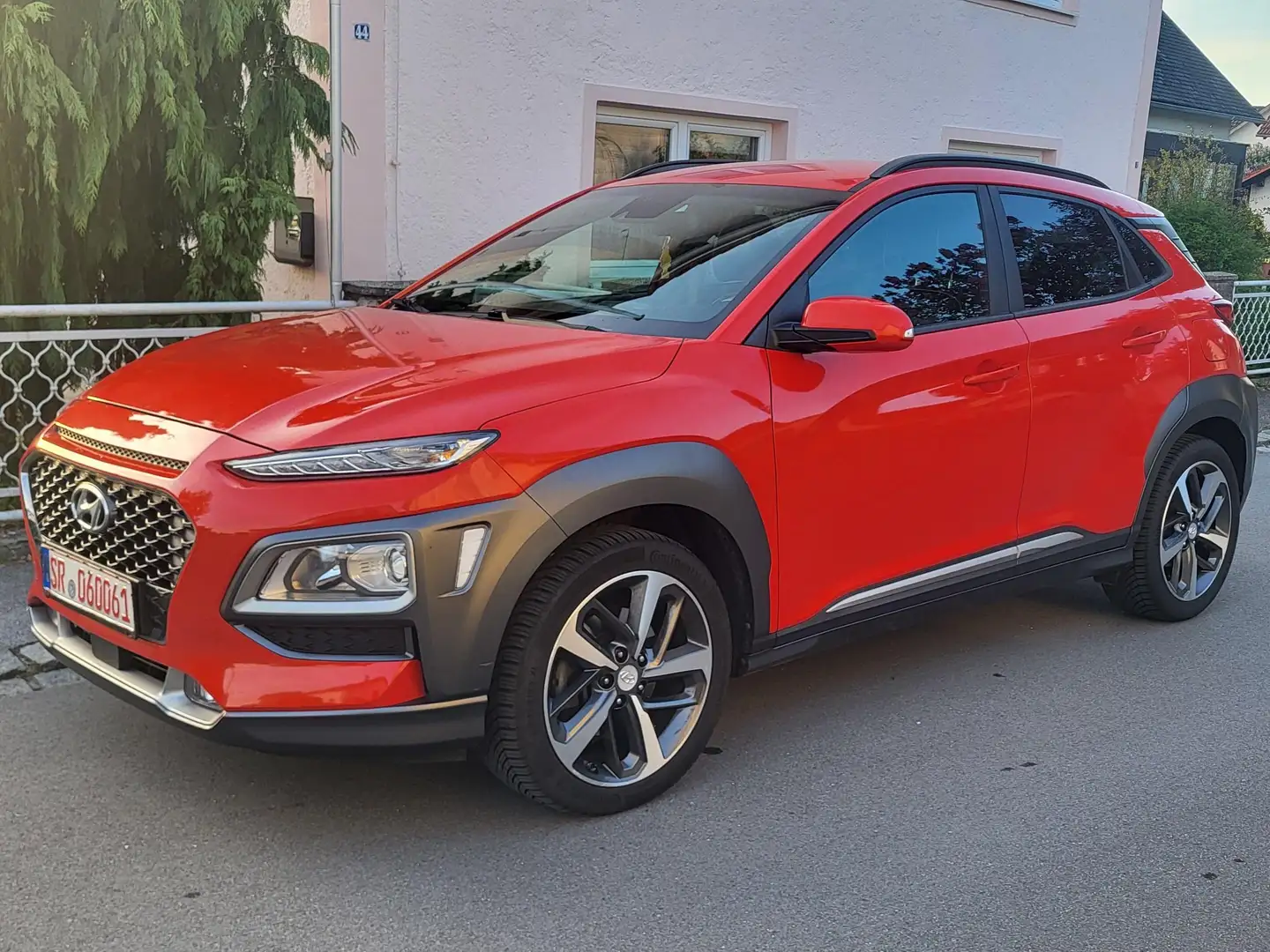 Hyundai KONA Style 2WD Orange - 2