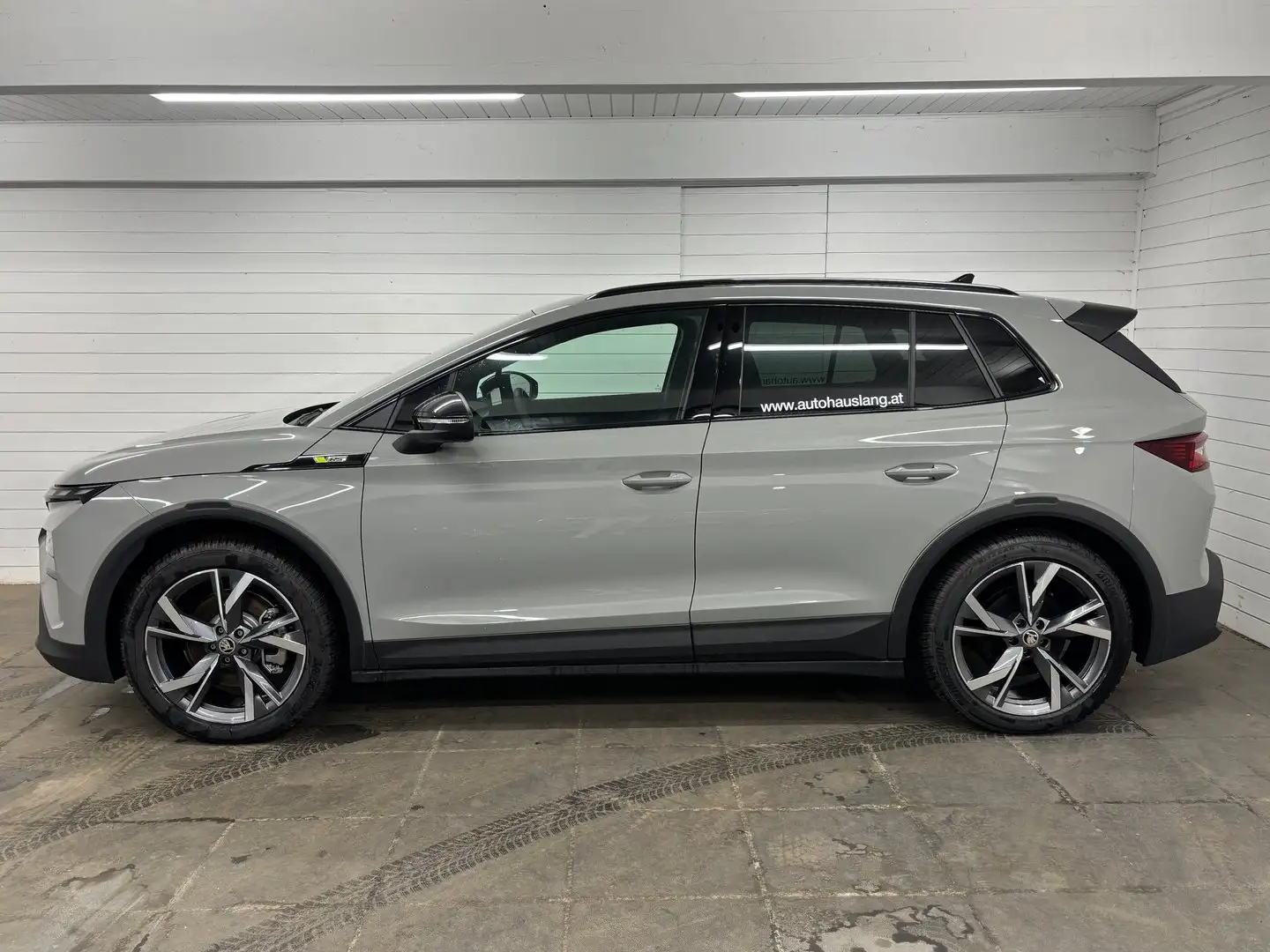 Skoda Elroq RS Grau - 2