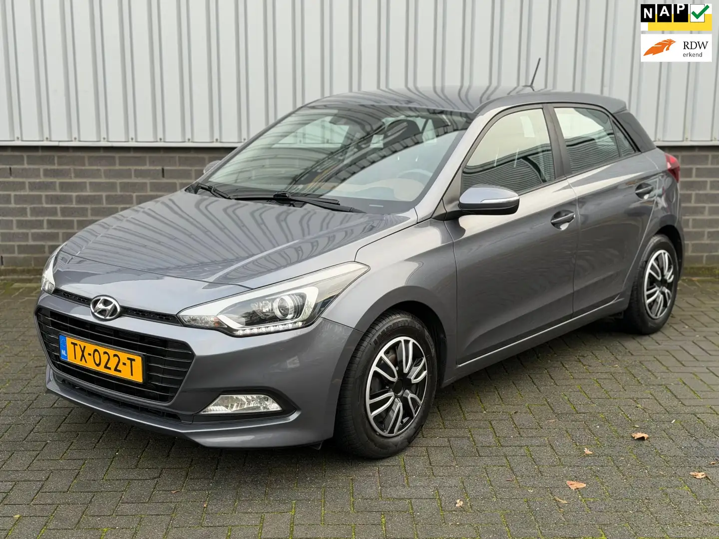 Hyundai i20 1.0 T-GDI Comfort |Navi|Camera|Xenon|CruiseCtrl|St Gris - 1