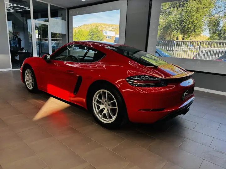 Porsche 718 Cayman 2018, foto 3