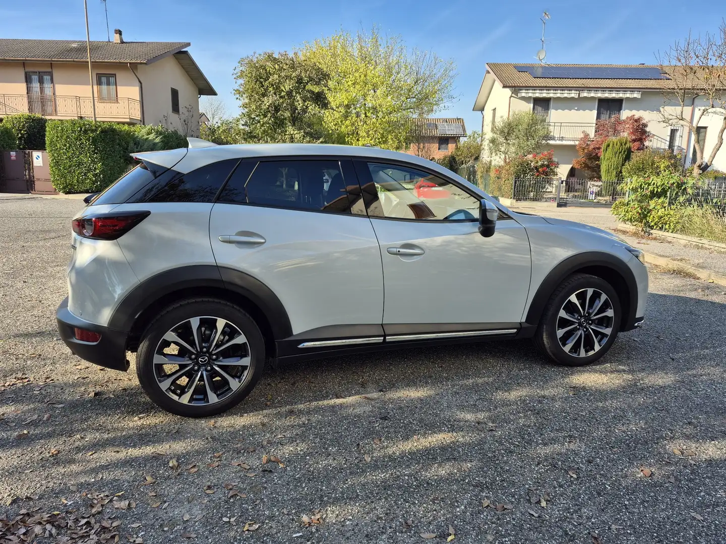 Mazda CX-3 1.8 Exceed i-Activsense Technology e Leather Pack - 2
