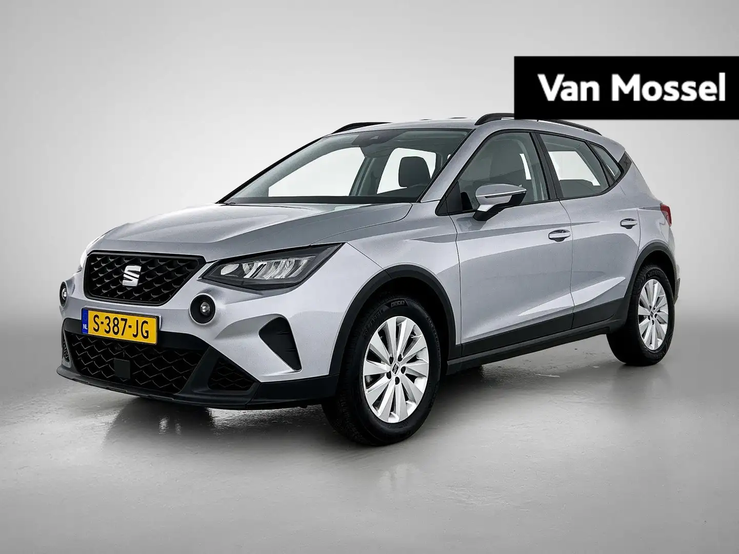 SEAT Arona 1.0 TSI Style | PARKEERSENSOREN | CLIMATE CONTROL Grijs - 1
