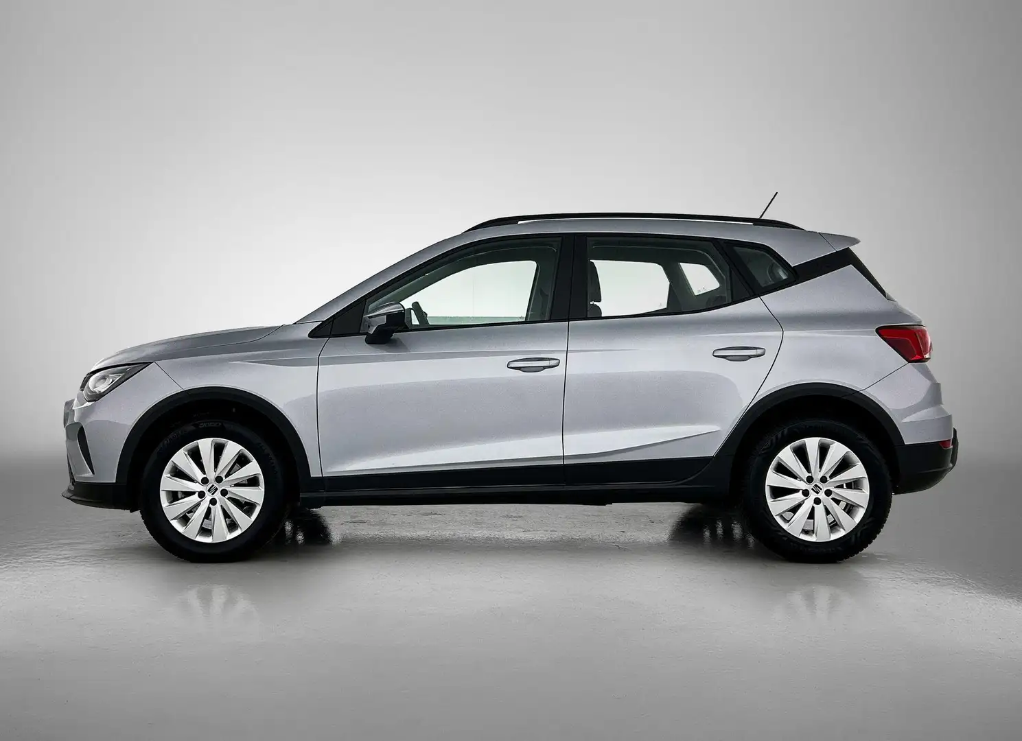 SEAT Arona 1.0 TSI Style | PARKEERSENSOREN | CLIMATE CONTROL Grijs - 2