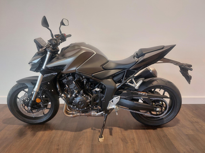 Honda Hornet 1000 — photo 5
