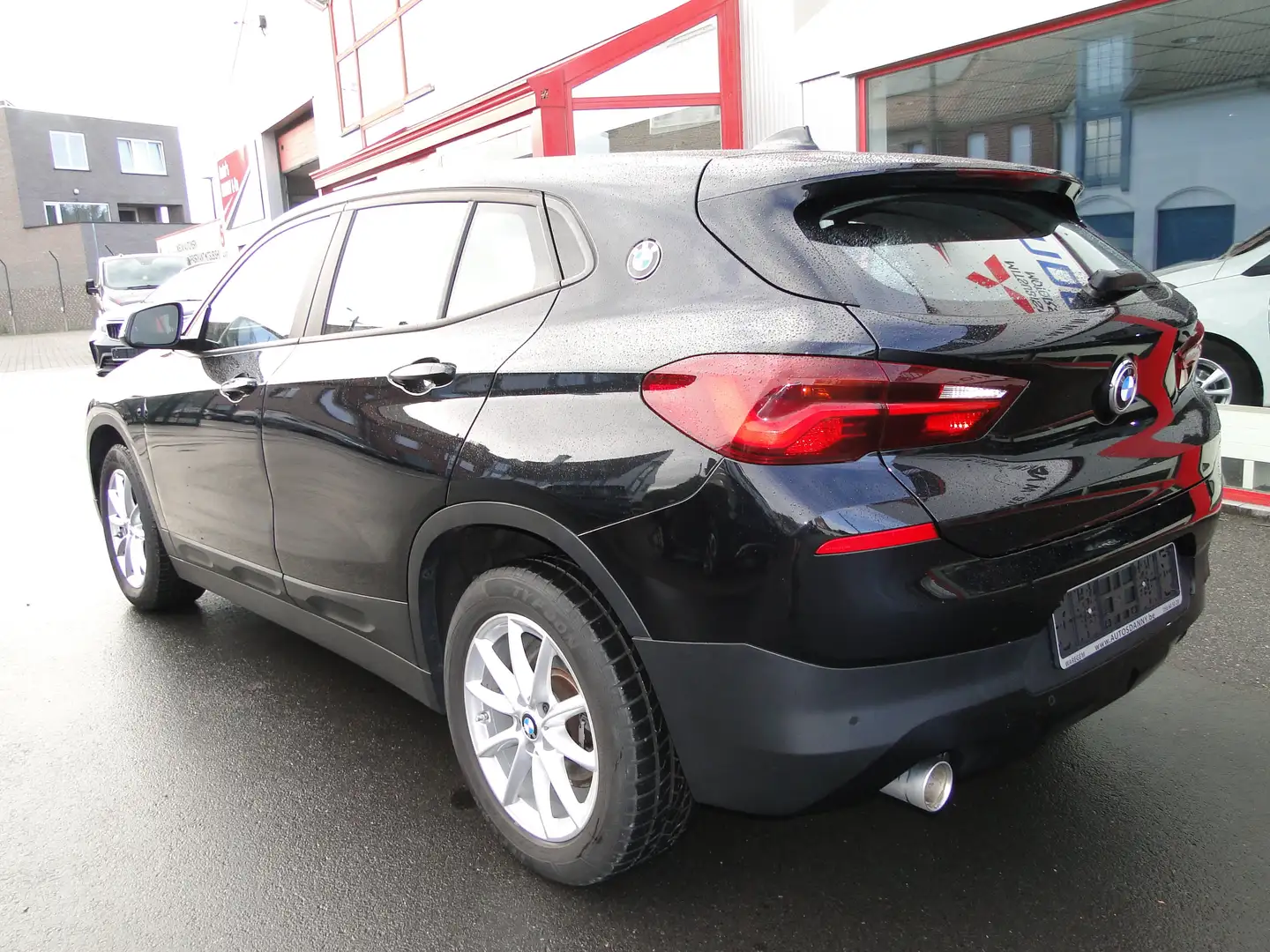 BMW X2 X2 sDrive18i Automaat navi Schwarz - 2