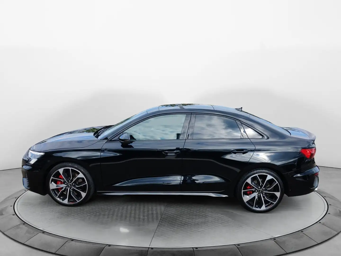 Audi S3 2.0 TFSI q. S-Tronic, Matrix, Pano, Schwarz - 2