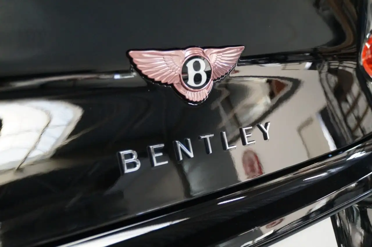 Bentley Continental GT 2021 — фото 12