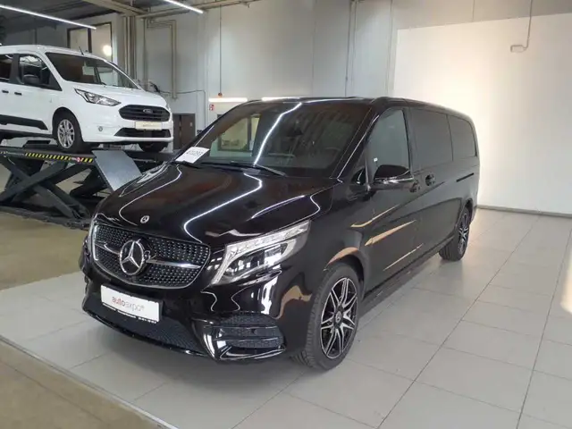 Mercedes-Benz V-Class view 6