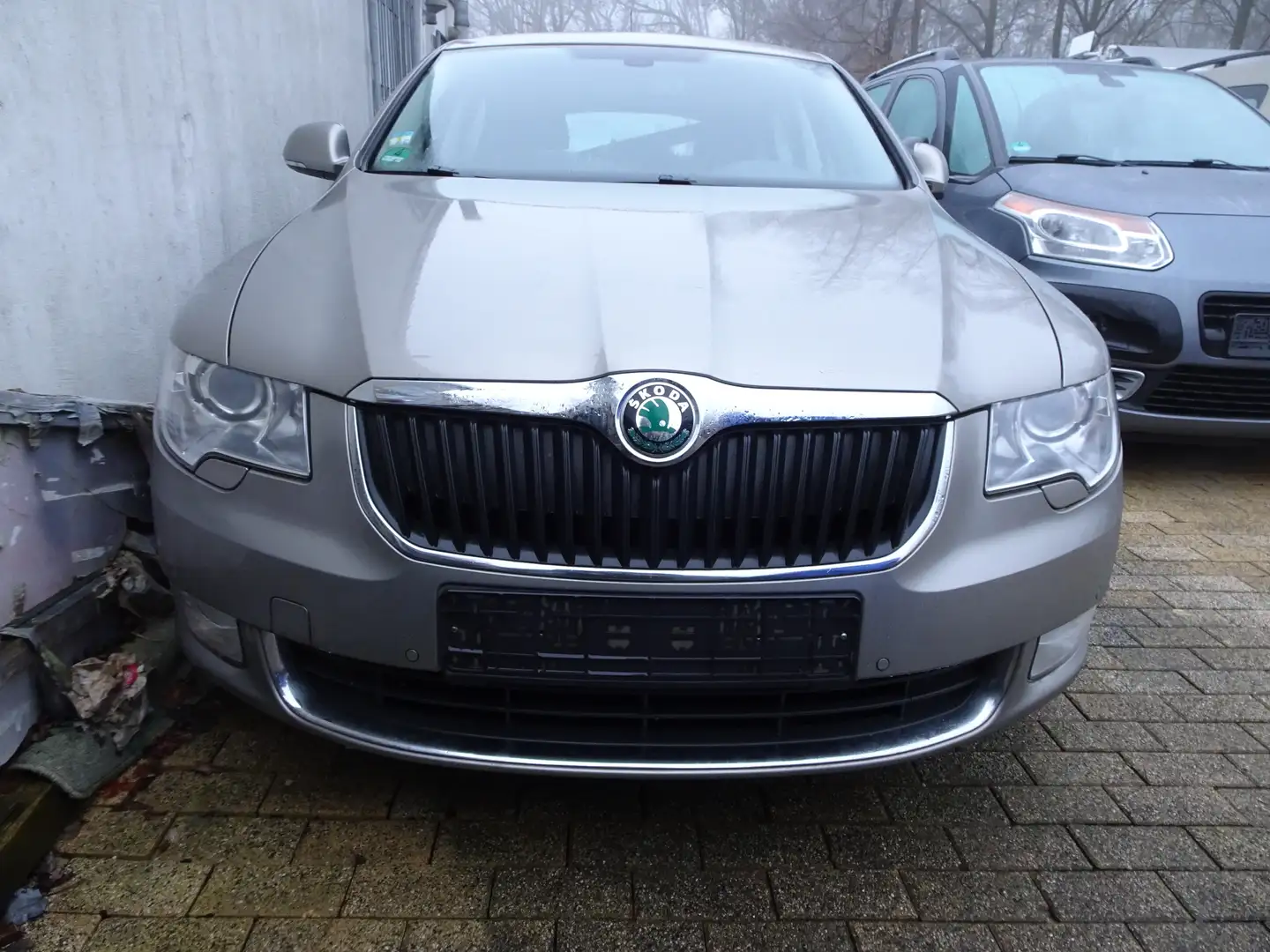 Skoda Superb Elegance-120TKM-SHG-1 Hand-Autom DSG-Leder-Top 1A. Beige - 2