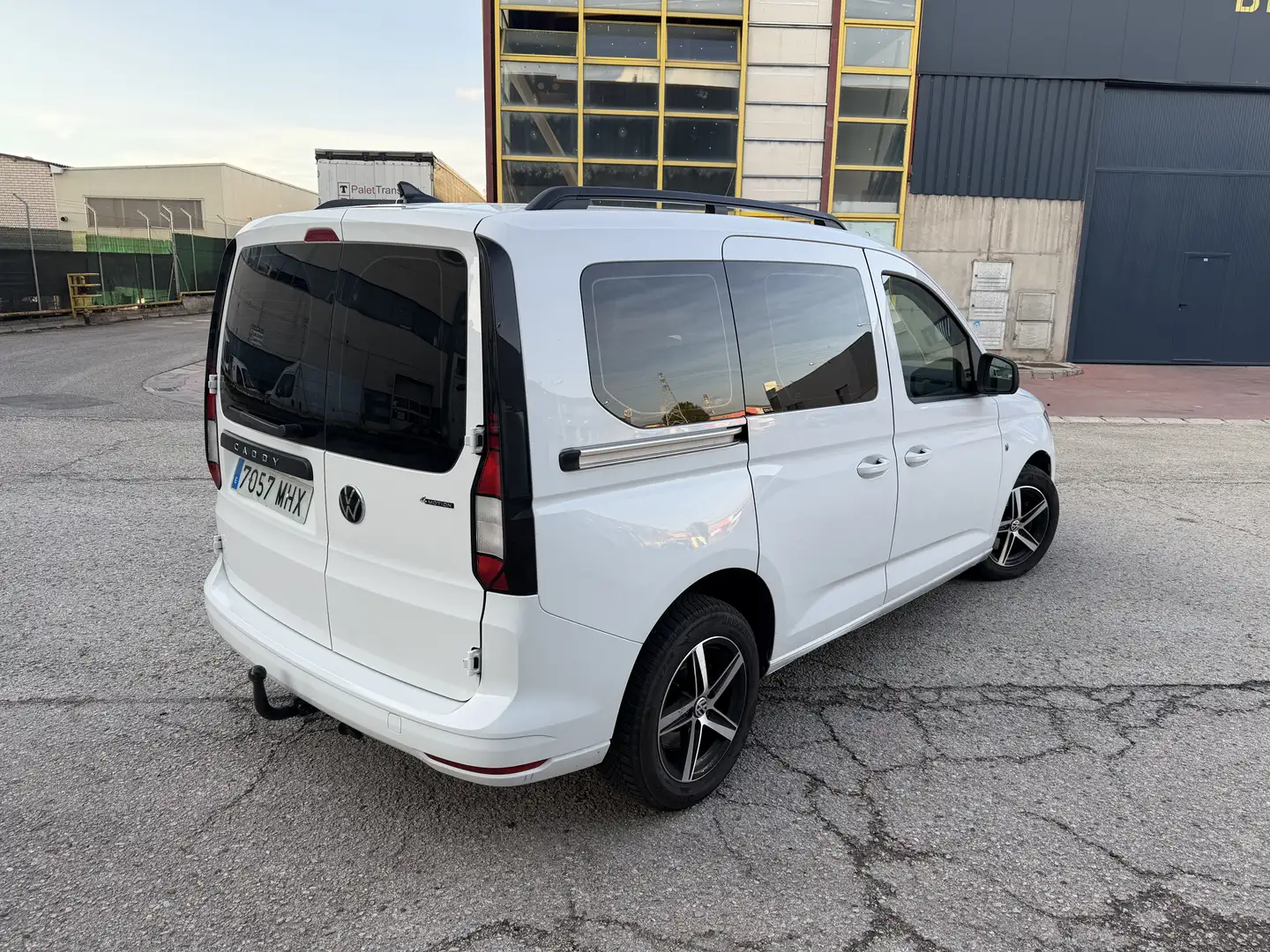 Volkswagen Caddy 2.0TDI Life 4Motion 90KW Blanco - 1
