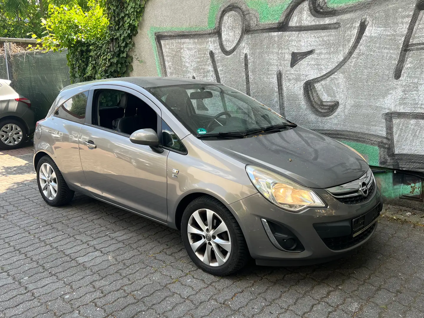 Opel Corsa 1.4 150 Jahre *Klima+Leder+SHZ+LRHZ+Euro5* Bruin - 2