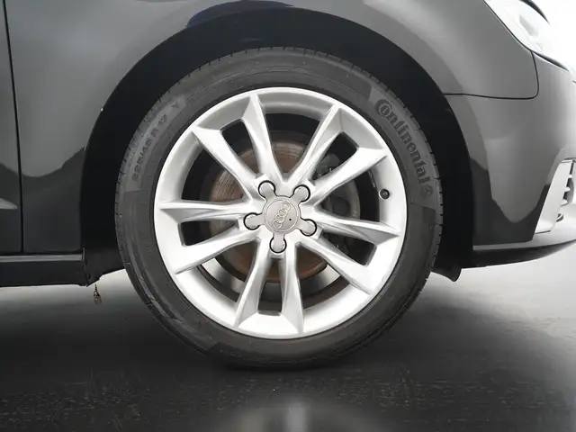 Audi A3 view 26