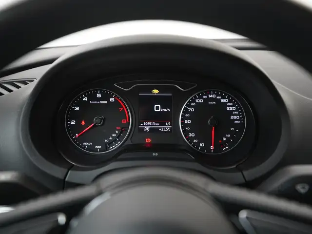 Audi A3 view 8