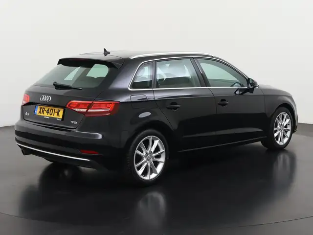 Audi A3 view 4