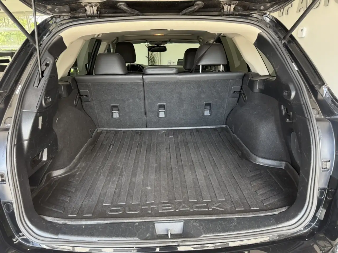 Subaru OUTBACK photo Subaru OUTBACK
