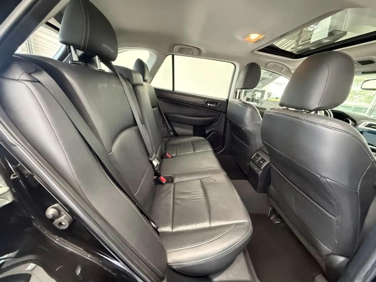 Subaru OUTBACK photo Subaru OUTBACK