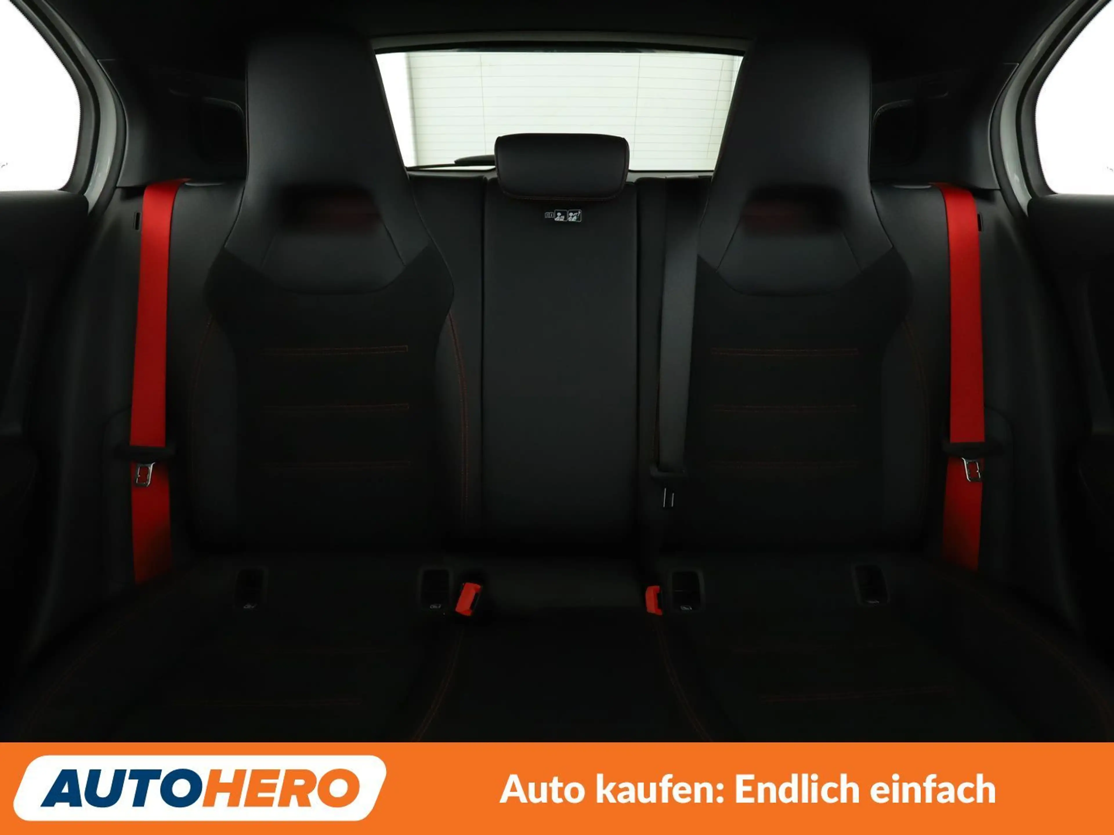 Mercedes-Benz A 35 AMG A 35 AMG 4Matic Aut.*NAVI*VC*LED*ACC*CAM*PDC*SHZ* — photo 15