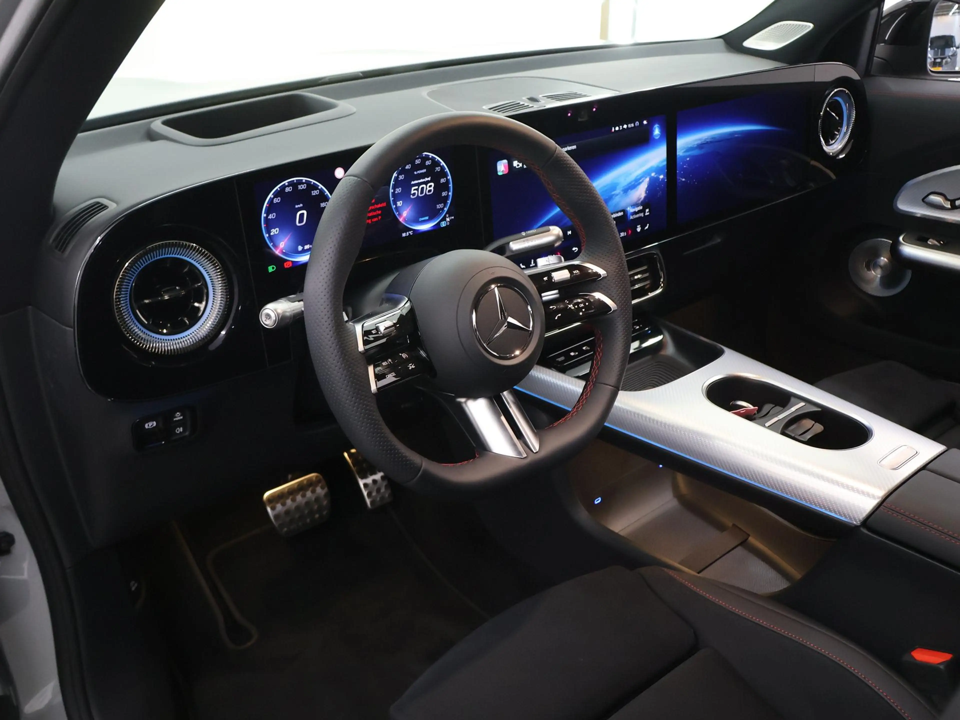 Mercedes-Benz GLB 250 250+ Business Solution AMG 85.5 kWh | Premium Plus — photo 7