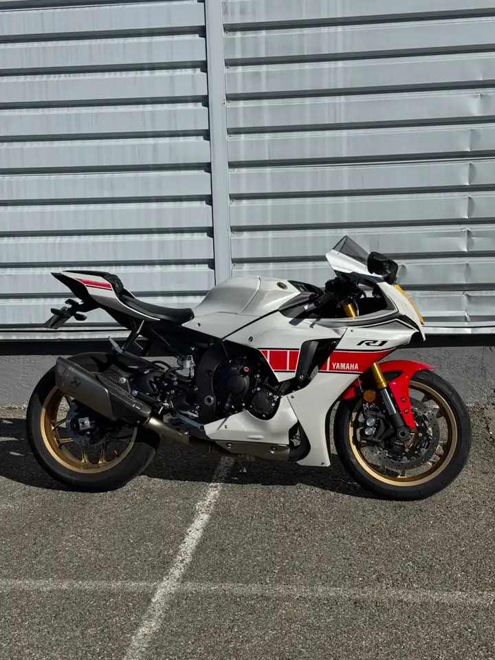Yamaha YZF 1000