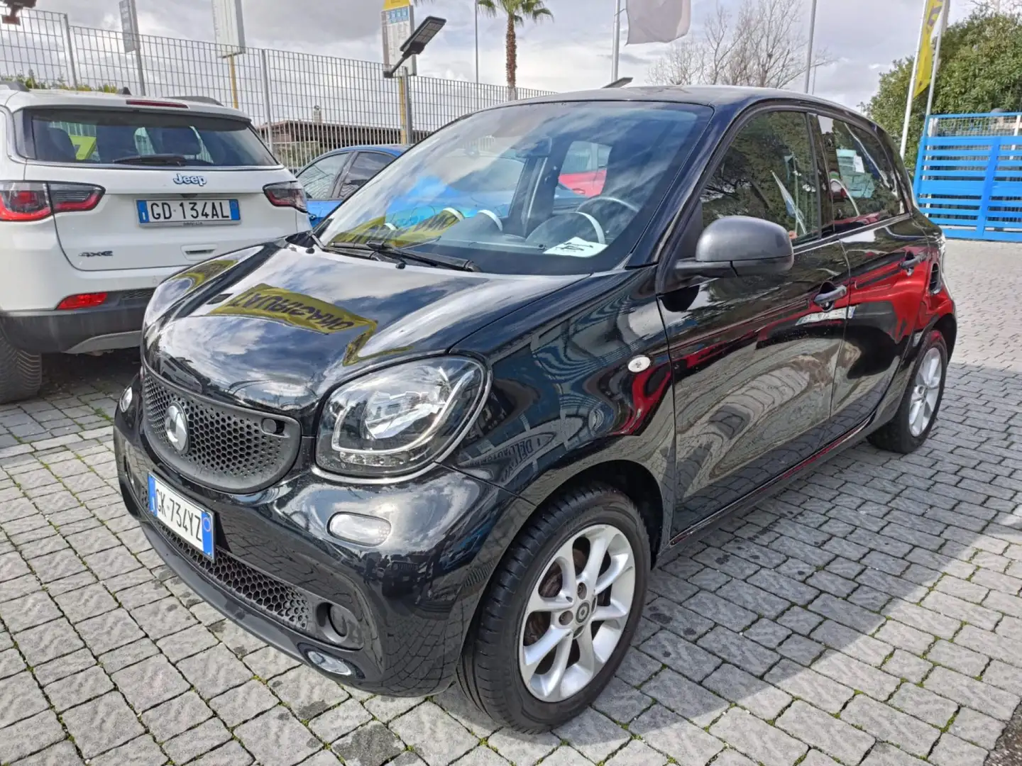 smart forFour 70 1.0 twinamic Youngster Schwarz - 2
